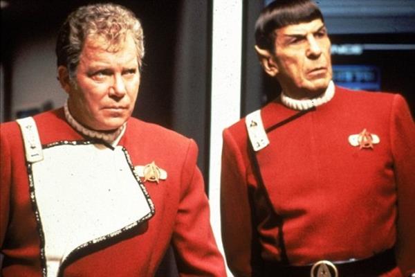 El capitán de “Star Trek” tiene problemas con el carnet de conducir