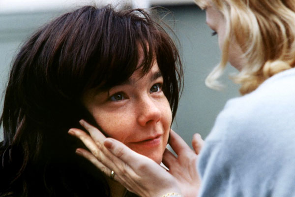 Tras el caso de Harvey Weinstein, Björk acusa a Lars Von Trier de acoso sexual