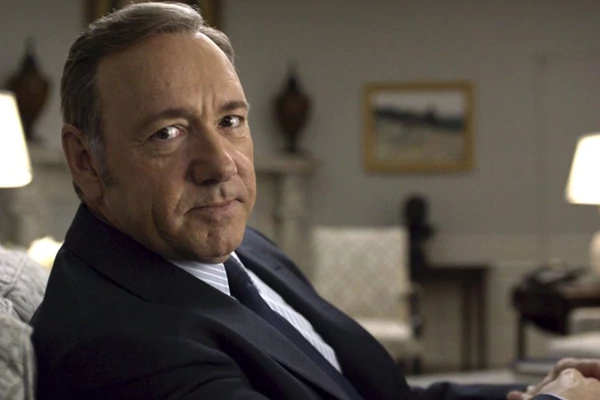 Nuevas y actuales acusaciones contra Kevin Spacey de comportamiento inadecuado, en pleno rodaje de “House of Cards”