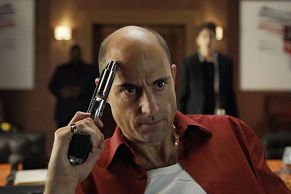 Mark Strong, otra vez malvado en la adaptación del superhéroe Shazam