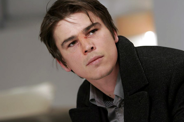 Josh Hartnett tratará de remontar el vuelo con la historia de dos hermanos