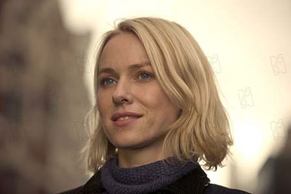  Naomi Watts perseguida en un thriller al estilo de Alfred Hitchcock