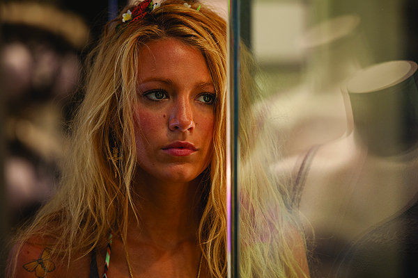 Blake Lively se lesiona en el rodaje de una trepidante película de espías con mucho ritmo