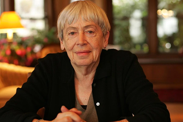 Muere la maestra de la ciencia ficción Ursula K. Le Guin