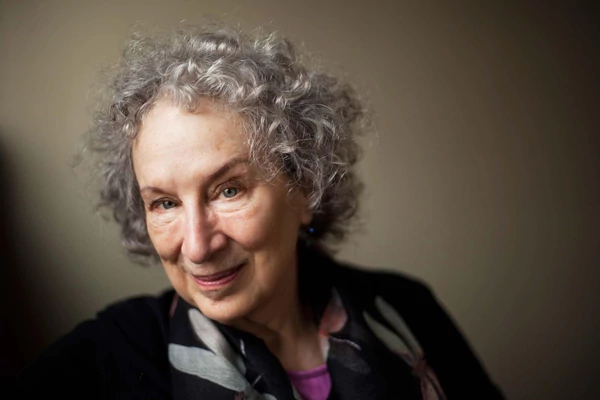 Margaret Atwood se suma a las voces preocupadas por el rumbo tomado por el movimiento #MeToo y despierta las iras feministas