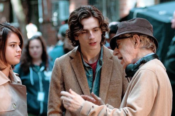 Timothée Chalamet y Rebecca Hall, avergonzados de estar en una película de Woody Allen antes siquiera de su estreno