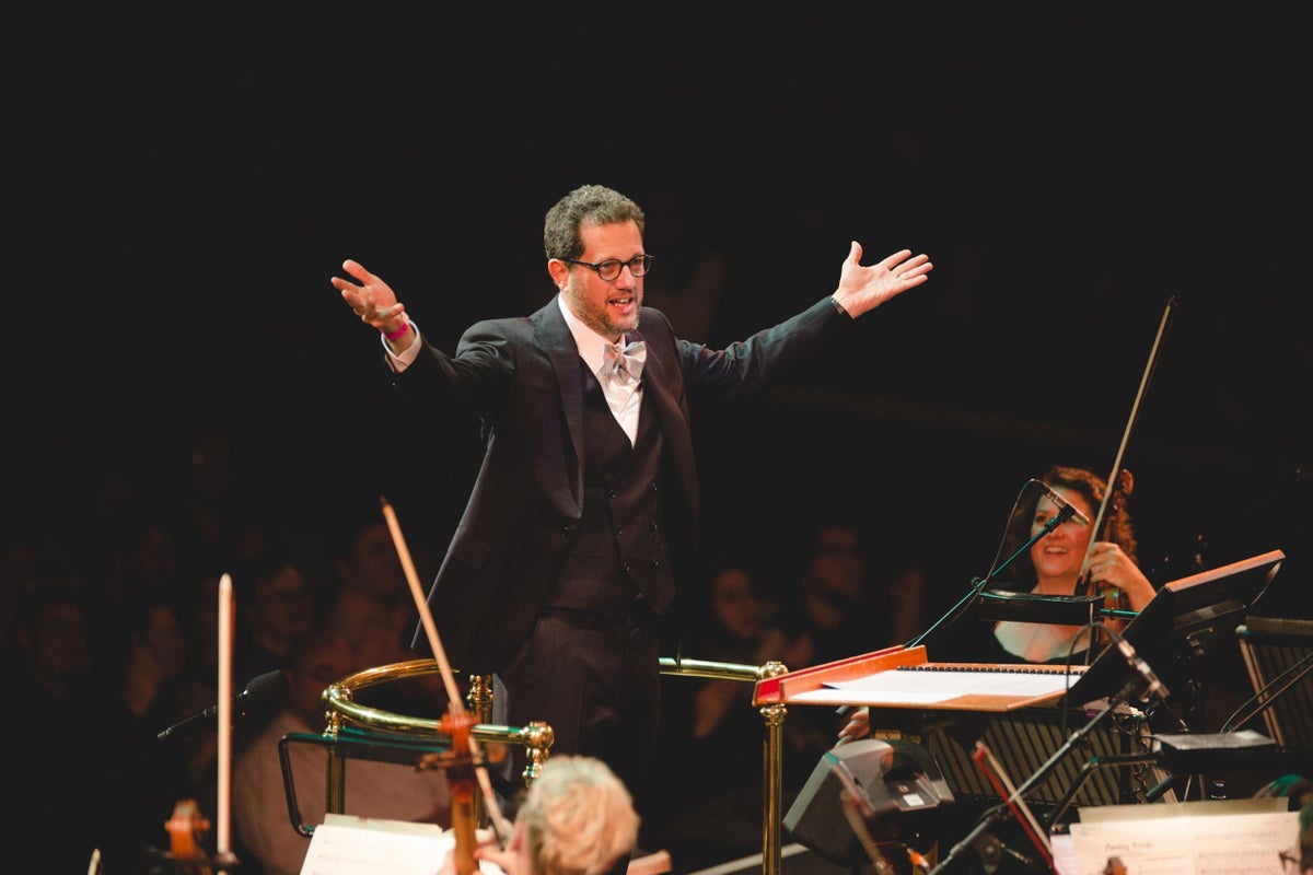 bayona-sociedad-nieve-michael-giacchino
