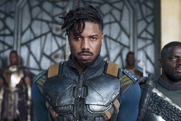 Michael B. Jordan se lleva el "Oso de Plata" como pistolero