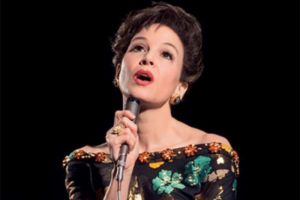 Liza Minnelli desaprueba el biopic de su madre, Judy Garland, encarnada por Renée Zellweger