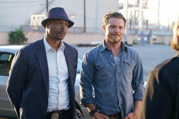 Clayne Crawford disparó a su compañero durante el rodaje de la serie "Arma letal"