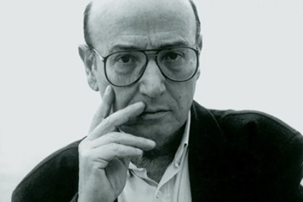 El archivo de Theo Angelopoulos, consumido por las llamas de los incendios de Grecia