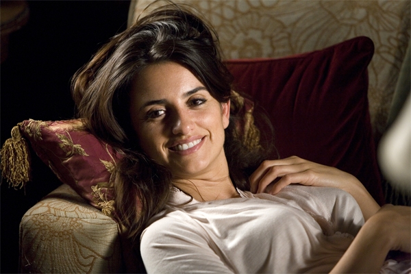 Gael García Bernal y Penélope Cruz, en una película de espías cubanos