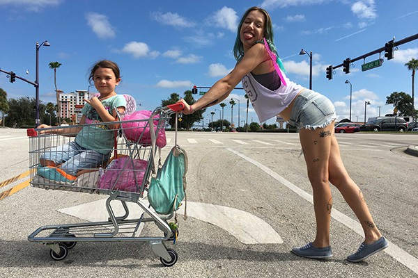 “The Florida Project”, cine que pone de manifiesto la necesidad de sacarse el graduado escolar