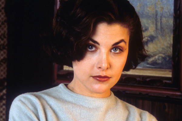 Sherilyn Fenn, de "Twin Peaks" al biopic de Rodolfo Valentino