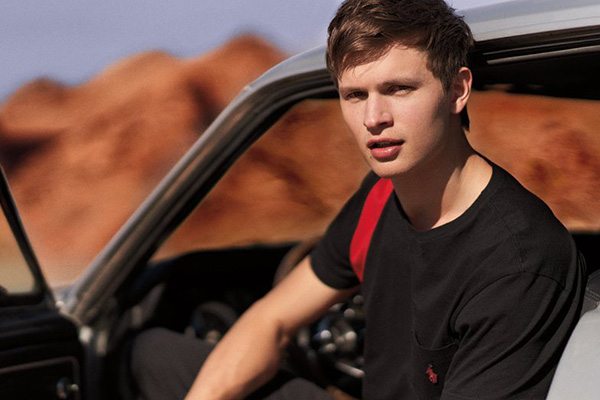 Ansel Elgorth vuelve al instituto