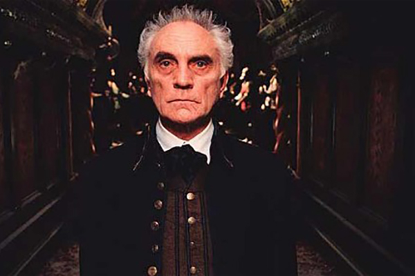 Gemma Arterton y Terence Stamp se suman al asesinato misterioso de Netflix