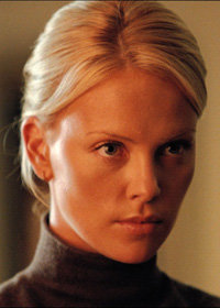 Charlize Theron inicia la batalla de Seattle