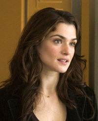 Rachel Weisz se pasa al mundo del timo