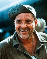 Tom Sizemore ve la luz al final del tunel