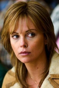 Charlize Theron en la guerra de Irak