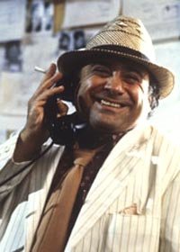 Danny DeVito secuestra a su propia esposa