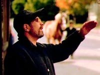 David Mamet regresa a la sátira política
