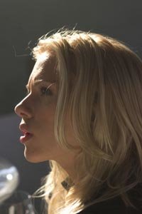 Scarlett Johansson por partida triple