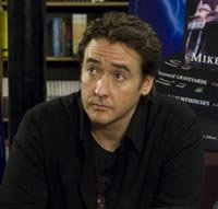 John Cusack, en busca del asesino