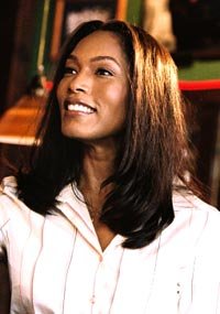Angela Bassett, con estrella