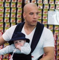 Vin Diesel y la bebé sin nombre