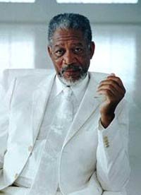 Morgan Freeman continúa ingresado
