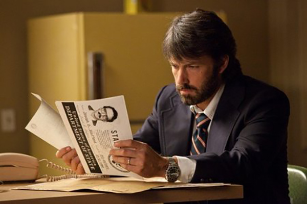 Muere el agente de la CIA que inspiró a Ben Affleck “Argo"