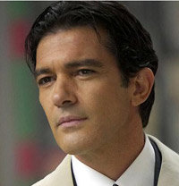 Banderas y Fellini tendrán que esperar