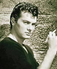 Tony Curtis mira al pasado