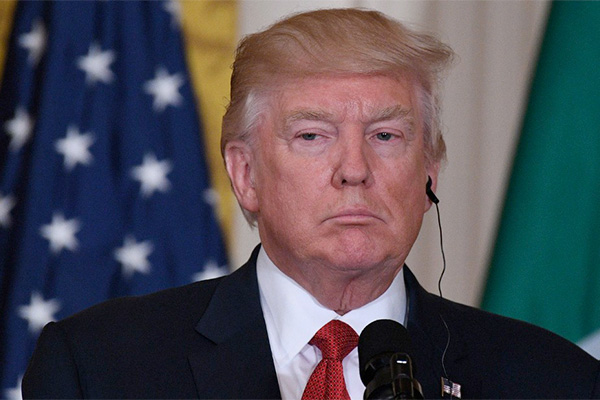 Donald Trump espera una llamada de disculpa del presidente de Walt Disney y ABC que no llega