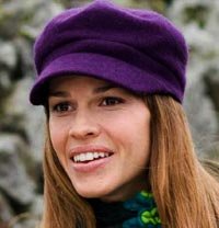 Hilary Swank acosada