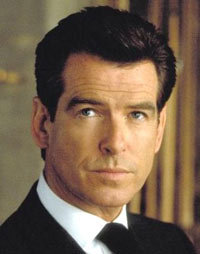 Pierce Brosnan y Robert Capa