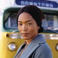 Angela Basset debuta como directora