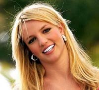 Britney Spears viaja a la Alemania nazi
