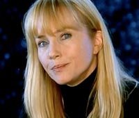 Rebecca De Mornay convertida en madre sangrienta