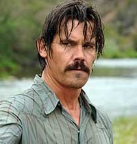 Josh Brolin podría ser un hombre de negro