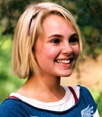 AnnaSophia Robb campeona de surf