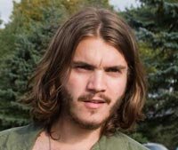 Emile Hirsch y la invasión alienígena
