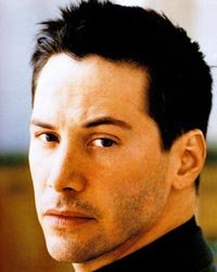 Keanu Reeves se enamora en el espacio