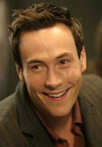 Chris Klein ha prolongado su rehabilitación