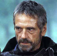 Jeremy Irons se une a la crisis financiera