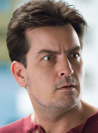 Charlie Sheen, condenado a rehabilitación
