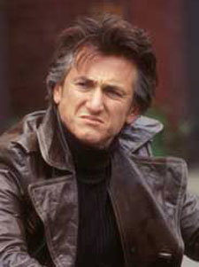 Sean Penn, contra el rapero Wyclef Jean