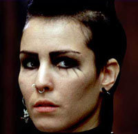 Lisbeth Salander saldrá en "Sherlock Holmes 2"
