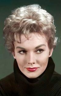 Kim Novak se recupera de un cáncer de pecho